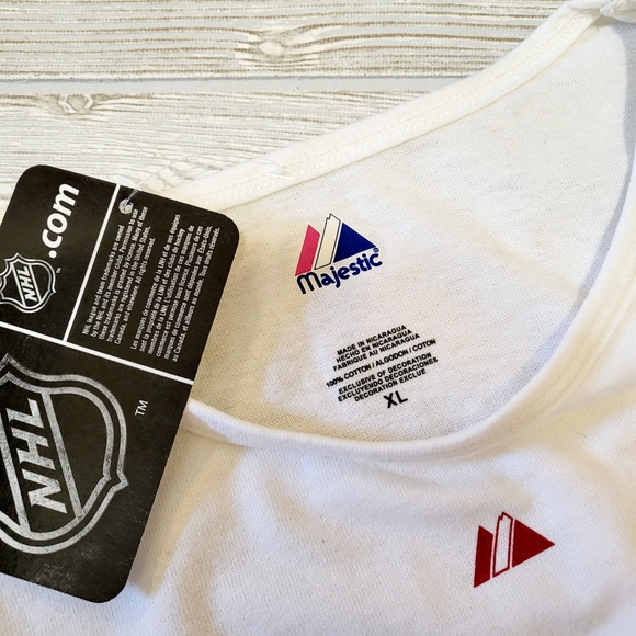 NWT Majestic Womens Detroit Red Wings Tshirts Size XL White NHL Lot of 2 - Picture 4 of 7